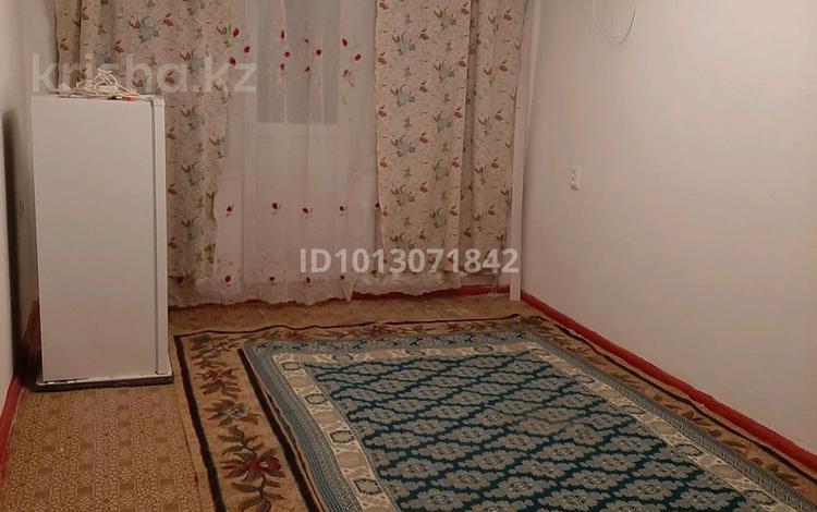 2-бөлмелі пәтер · 42 м² · 4/5 қабат, Абая 30, бағасы: 11 млн ₸ в  — фото 2
