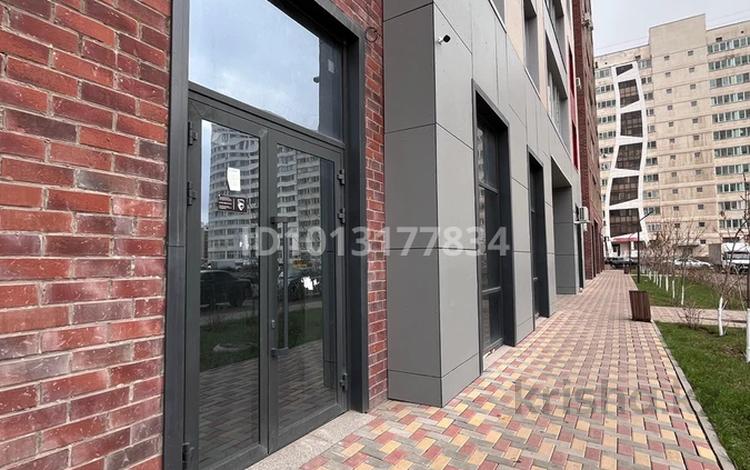 Офисы, магазины и бутики · 40 м² за 250 000 ₸ в Астане, Нура р-н — фото 2