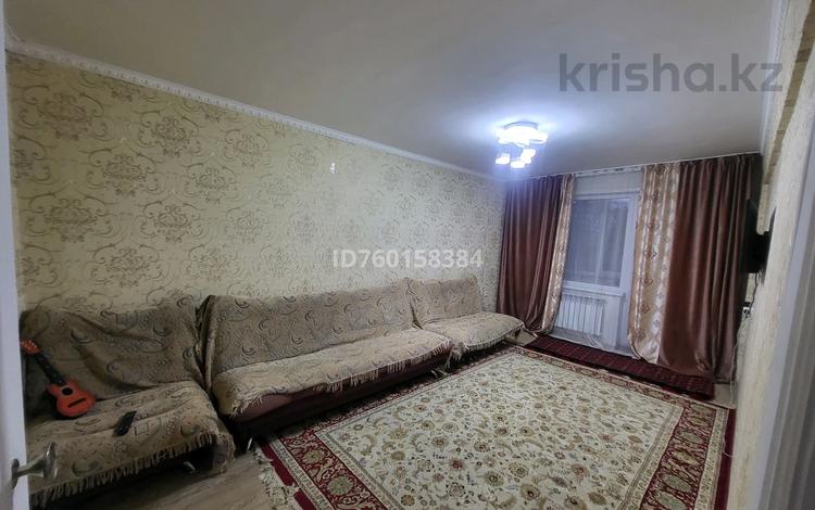 3-комнатная квартира · 61 м² · 2/5 этаж, Юность 19 за 160 000 ₸ в Семее — фото 2