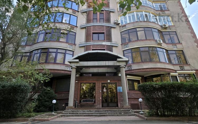 4-бөлмелі пәтер · 230 м² · 2/6 қабат, Ходжанова 10, бағасы: 285 млн ₸ в Алматы, Бостандыкский р-н — фото 2