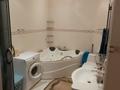 3-комнатная квартира · 130 м² · 5 этаж, Ескалиева 293 за 300 000 ₸ в Уральске — фото 7