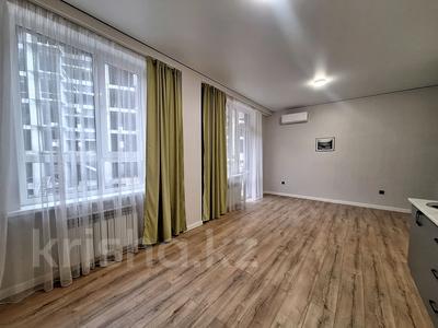 1-комнатная квартира · 32 м² · 2/5 этаж, мкр Коккайнар, 20-й микрорайон 46 к19 — Саина Монке би за 24.5 млн 〒 в Алматы, Алатауский р-н