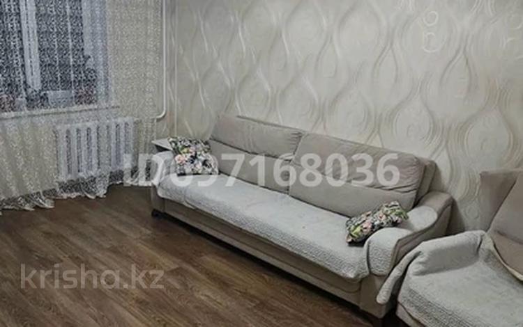 3-комнатная квартира · 56 м² · 2/5 этаж, Камзина 20 — Камзина-Желтоксан за 16 млн 〒 в Аксу — фото 4