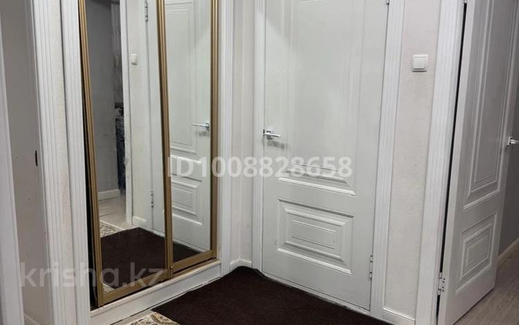 3-бөлмелі пәтер · 72 м² · 2/5 қабат, Байзак батыра 207а, бағасы: 28 млн ₸ в Таразе — фото 2