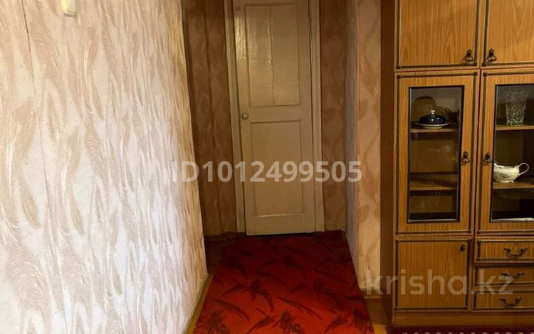 3-бөлмелі пәтер · 56 м² · 4/5 қабат, Пришахтинск, ул. Николая Зелинского 24/2, бағасы: 15 млн ₸ в Караганде, Алихана Бокейханова р-н — фото 2