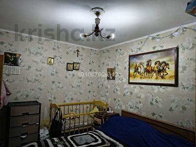 4-бөлмелі пәтер · 60 м² · 5/5 қабат, Поповича 2 90, бағасы: 23 млн ₸ в Уральске