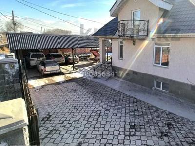 Продажа домов и дачи в Алматы: Отдельный дом · 11 комнат · 300 м² · 10 сот., мкр Алтын Бесик 36 — Толе би за 120 млн 〒 Отдельный дом · 11 комнат · 300 м² · 10 сот., мкр Алтын Бесик 36 — Толе би за 120 млн 〒 в Алматы, Ауэзовский р-н