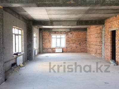 4-комнатная квартира · 173.9 м² · 7/9 этаж, Казыбек Би 24 за ~ 80.7 млн 〒 в Усть-Каменогорске