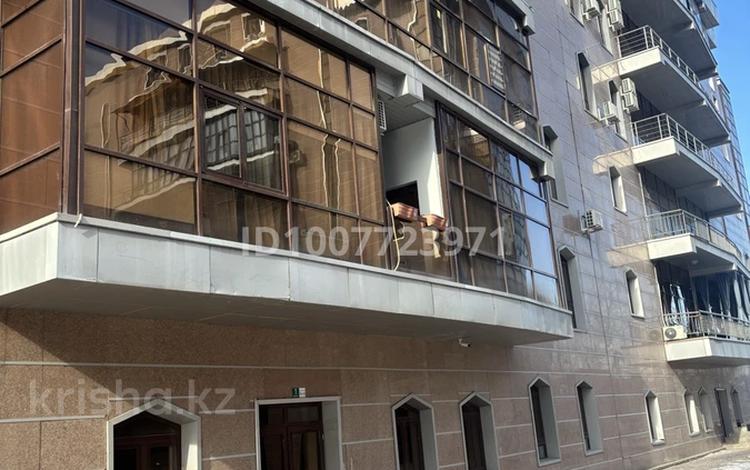 2-комнатная квартира · 122 м² · 1/7 этаж, мкр Горный Гигант, Жамакаева 254/2 за 79.5 млн ₸ в Алматы, Медеуский р-н — фото 2