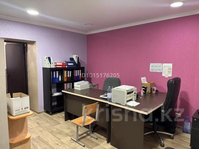 Офисы, салоны красоты, образование · 30 м² за 15 млн ₸ в Астане, Нура р-н