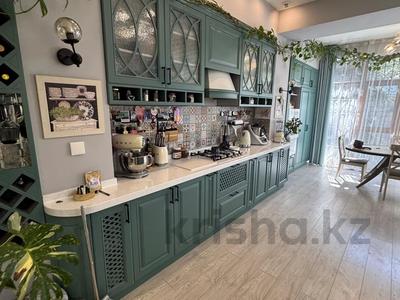 Отдельный дом · 5 комнат · 570 м², ул Марата Оспанова 85/38 — ЖК Alatau Hills за 500 млн ₸ в Алматы, Медеуский р-н
