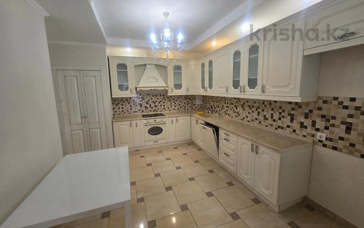 3-комнатная квартира · 130 м² · 4/8 этаж, Мкр. Мирас 157 за 145 млн ₸ в Алматы, Бостандыкский р-н — фото 2