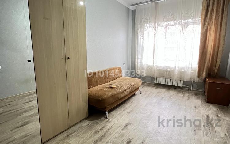2-комнатная квартира · 61.9 м² · 1/9 этаж, Самал за 140 000 ₸ в Уральске — фото 2