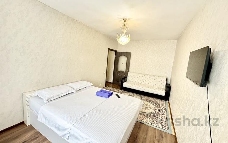 1-комнатная квартира · 45 м² · 9/9 этаж, мкр Юго-Восток, Шахтеров 25 за 13 000 ₸ в Караганде, Казыбек би р-н — фото 2
