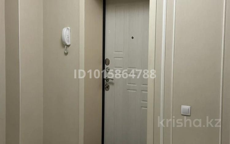 2-бөлмелі пәтер · 42 м² · 4/5 қабат, Айтеке би 10 — Айтиева, бағасы: 28 млн ₸ в Таразе — фото 2