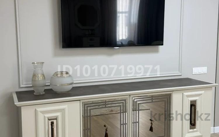 3-бөлмелі пәтер · 130 м² · 2/3 қабат, Ботаническая 12/3, бағасы: 129.5 млн ₸ в Караганде, Казыбек би р-н — фото 2