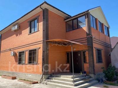 Отдельный дом · 6 комнат · 260 м², Самал — Ул.Абиша Кекилбайулы за 1 млн 〒 в Атырау