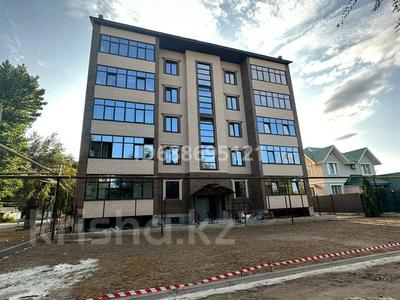 1-комнатная квартира, 51.9 м², 5/5 этаж, Кайрата Жумагалиева 72 — Район Центрального Рынка. за 14.5 млн 〒 в Уральске