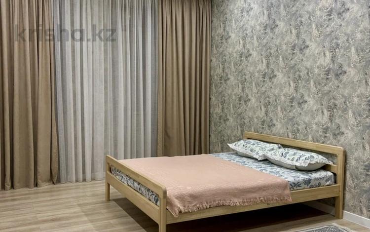 2-комнатная квартира · 75 м² · 4/16 этаж, 17-й мкр 23 за 35 000 ₸ в Актау — фото 16