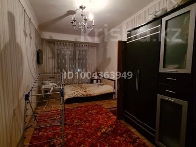 4-бөлмелі пәтер · 91 м² · 4/5 қабат, Иляева 65 — Находится возле Инновационно-технологический колледжа, остановка Ташенова, бағасы: 220 000 〒 в Шымкенте, Аль-Фарабийский р-н