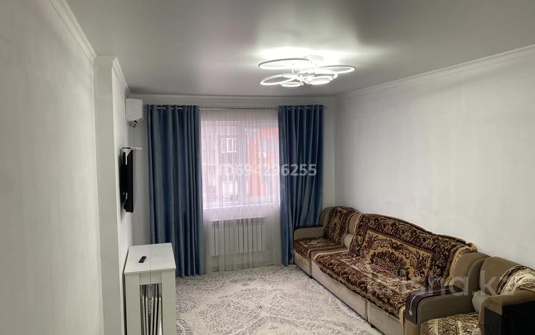 2-комнатная квартира, 64 м², 10/10 этаж помесячно, Жунисова 14к13