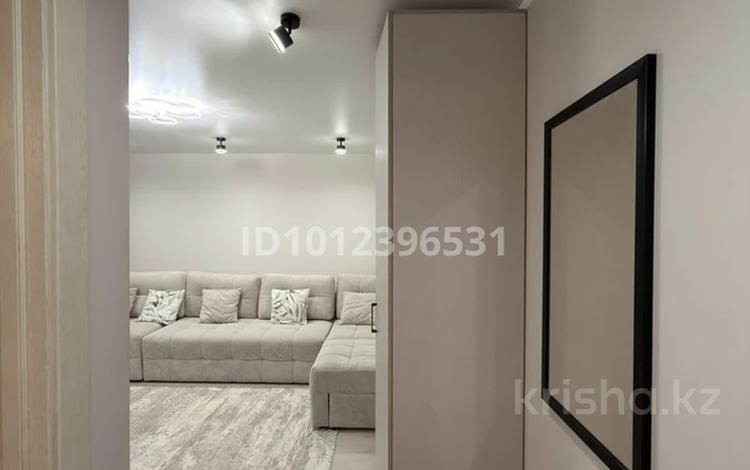 2-комнатная квартира · 43.1 м² · 1/5 этаж, Амре Кашеубаева 8 за 23 млн ₸ в Усть-Каменогорске, Ульбинский — фото 2