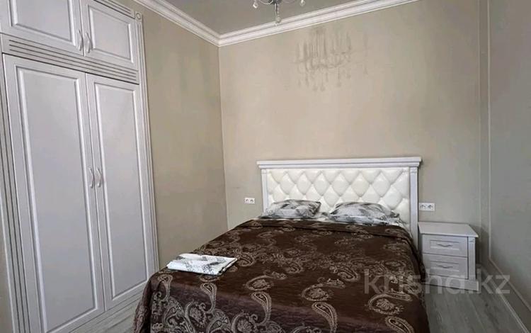 1-комнатная квартира · 45 м² · 2/6 этаж, мкр Юго-Восток, Мкр Юго-Восток, мкр Степной 3 2/3 за 17 000 ₸ в Караганде, Казыбек би р-н — фото 3