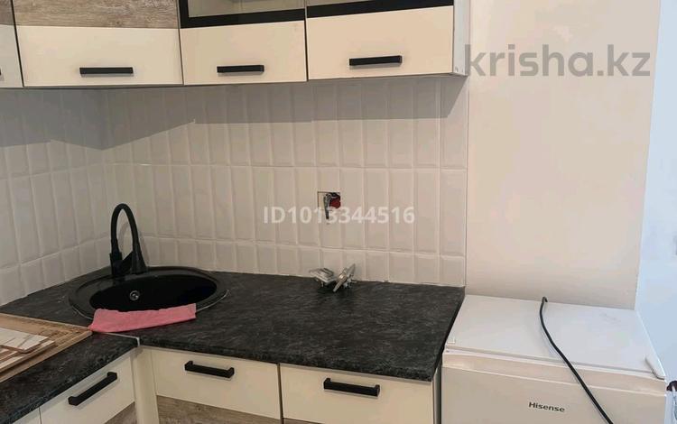 1-комнатная квартира · 52 м² · 1/9 этаж, мкр. Зачаганск пгт, Жумалиева 48 — Ост. мед.колледж за 2 000 ₸ в Уральске — фото 2