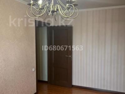 4-комнатная квартира, 81.7 м², 13/16 этаж, Дулатова 145 за 31 млн 〒 в Семее