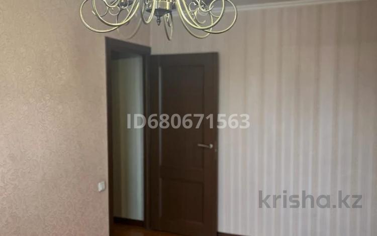 4-комнатная квартира, 81.7 м², 13/16 этаж, Дулатова 145 за 31 млн 〒 в Семее — фото 11