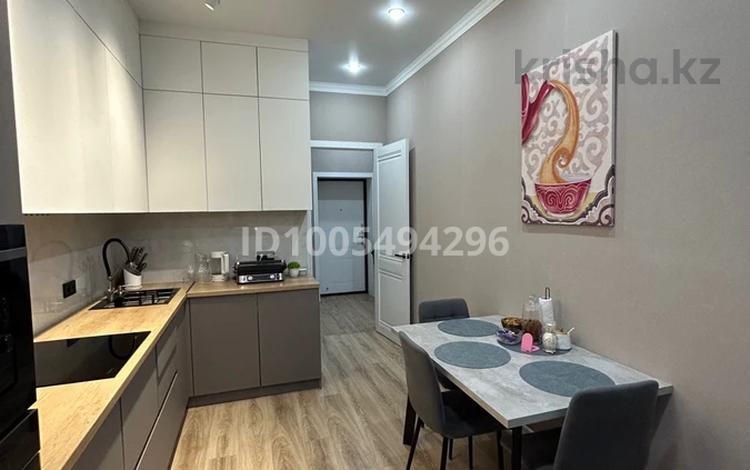 2-комнатная квартира · 60 м² · 4/5 этаж, мкр Юго-Восток, Муканова 51А за 310 000 ₸ в Караганде, Казыбек би р-н — фото 2