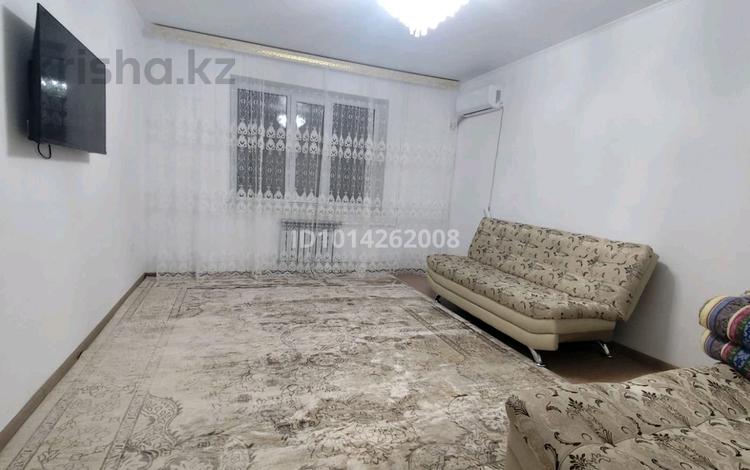 2-комнатная квартира · 61.8 м² · 4/5 этаж, 10 мкр 17 — 17 квартал за 27 млн ₸ в Балхаше — фото 2