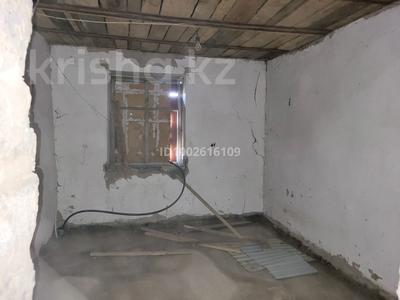 Отдельный дом · 4 комнаты · 100 м² · 8.5 сот., Мира 8 — В центре за 18.5 млн 〒 в Шубар