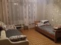 1-комнатная квартира, 32 м², 3/9 этаж помесячно, мкр Аксай-2 73 за 200 000 〒 в Алматы, Ауэзовский р-н