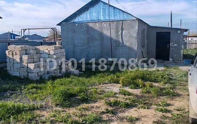 Отдельный дом · 2 комнаты · 140 м² · 10 сот., ул. Кеменгер за 12.5 млн ₸ в Актюбинской обл. — фото 2