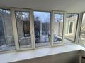 2-бөлмелі пәтер · 45 м² · 3/5 қабат, ул. Курмангазы 175, бағасы: 16.5 млн ₸ в Уральске, мкр Школьник — фото 27