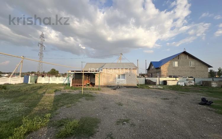 Отдельный дом · 2 комнаты · 80 м² · 100 сот., Береке 3 за 14 млн ₸ в Актобе — фото 10