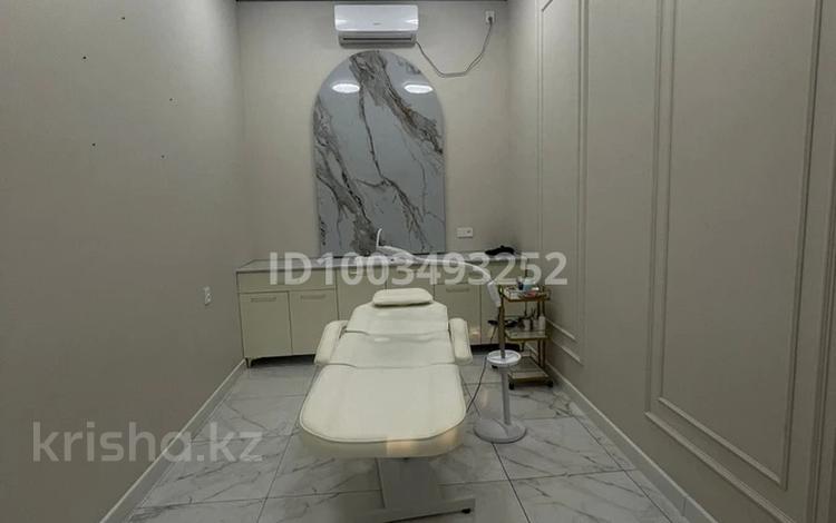 Кабинеты и рабочие места · 20 м² за 100 000 〒 в Таразе, мкр Акбулым — фото 2