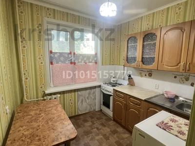 3-бөлмелі пәтер · 49.3 м² · 2/5 қабат, Сергея Тюленина 50, бағасы: 13.5 млн ₸ в Уральске