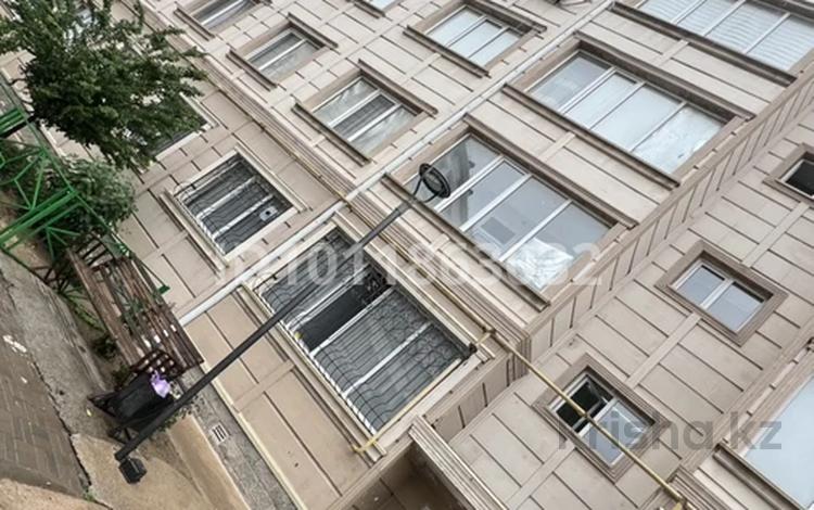 1-бөлмелі пәтер · 42 м² · 2/5 қабат, Тұран ш/а 21Б, бағасы: 16.5 млн ₸ в Шымкенте, Каратауский р-н — фото 2