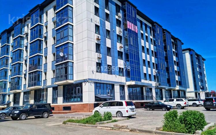 5-бөлмелі пәтер · 164.8 м² · 5/6 қабат, мкр Жана Орда 15, бағасы: 50 млн ₸ в Уральске — фото 2