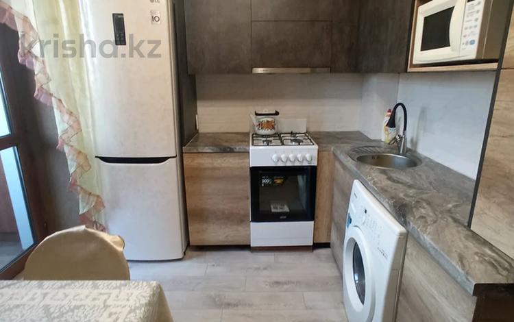 1-комнатная квартира · 35 м² · 4/5 этаж, мкр Жулдыз-2, Дунентаева 6в — Рядом с пожарной части. за 160 000 ₸ в Алматы, Турксибский р-н — фото 2