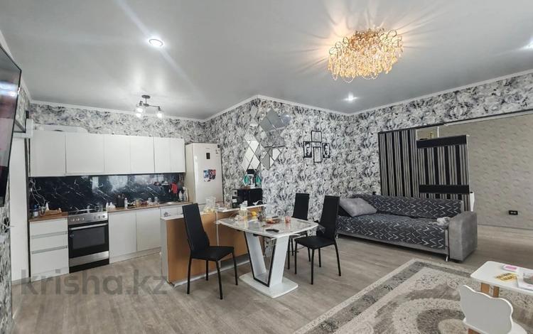 3-бөлмелі пәтер · 81.8 м² · 9/9 қабат, Зелёная 25/1 блок Б, бағасы: 43 млн ₸ в Костанае — фото 2