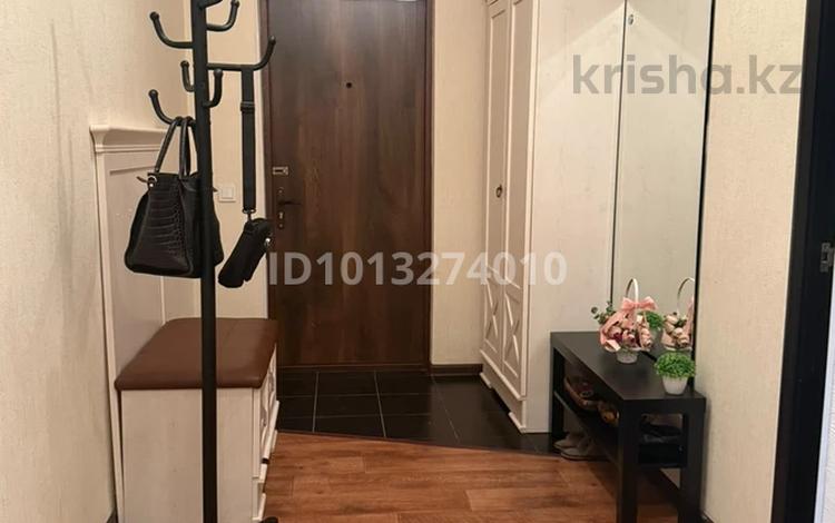 2-бөлмелі пәтер · 51.7 м² · 5/9 қабат, 5 микрорайон 10, бағасы: 25 млн ₸ в Аксае — фото 2