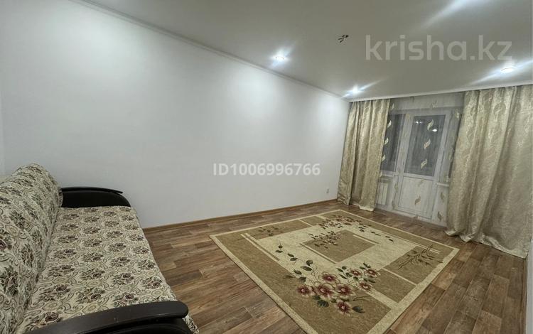 2-комнатная квартира · 45 м² · 3/5 этаж, мкр 5, Есет батыра 75 А за 140 000 ₸ в Актобе — фото 2