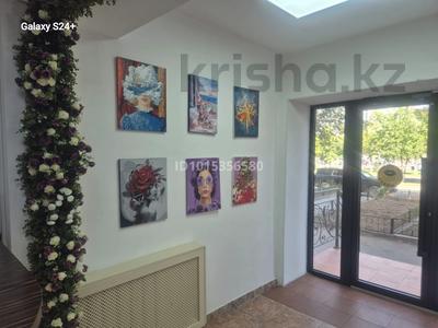 Свободное назначение, офисы, магазины и бутики, салоны красоты, медцентры и аптеки, конференц-залы, студии · 100 м² за 800 000 ₸ в Атырау, мкр Авангард-4