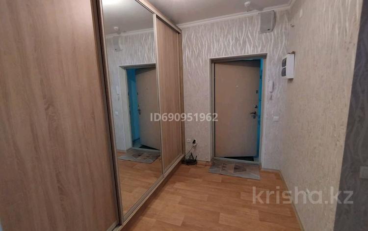 3-комнатная квартира, 70 м², 11/14 этаж помесячно, мкр Нуркент (Алгабас-1), Б. Момышулы 5/14