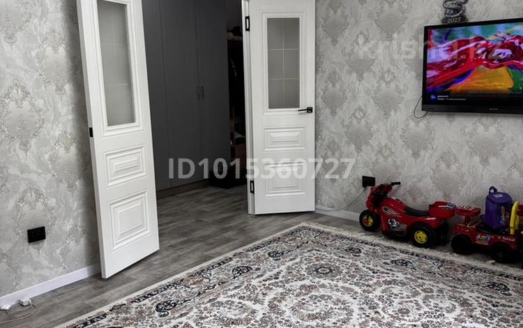 2-бөлмелі пәтер · 64 м² · 1/6 қабат, Көкжиек ш/а., бағасы: 39 млн ₸ в Алматы, Жетысуский р-н — фото 2