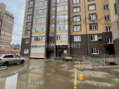 2-комнатная квартира · 84.5 м² · 9/9 этаж, Самал 70/3 за 27 млн ₸ в Уральске