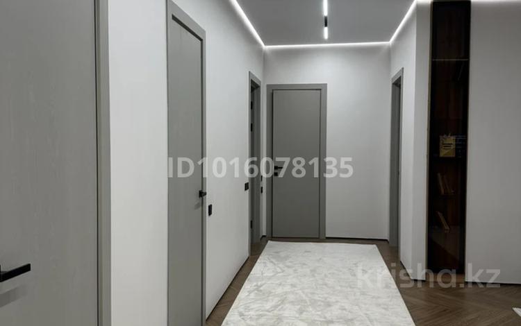 3-комнатная квартира · 130 м² · 5/7 этаж, Чингиза Айтматова 46 за 115 млн ₸ в Астане, Нура р-н — фото 2
